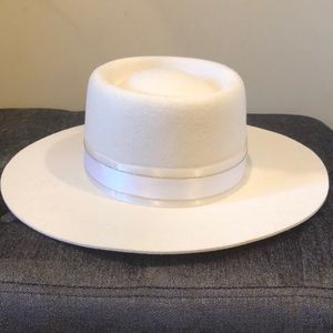 Lack of color hat